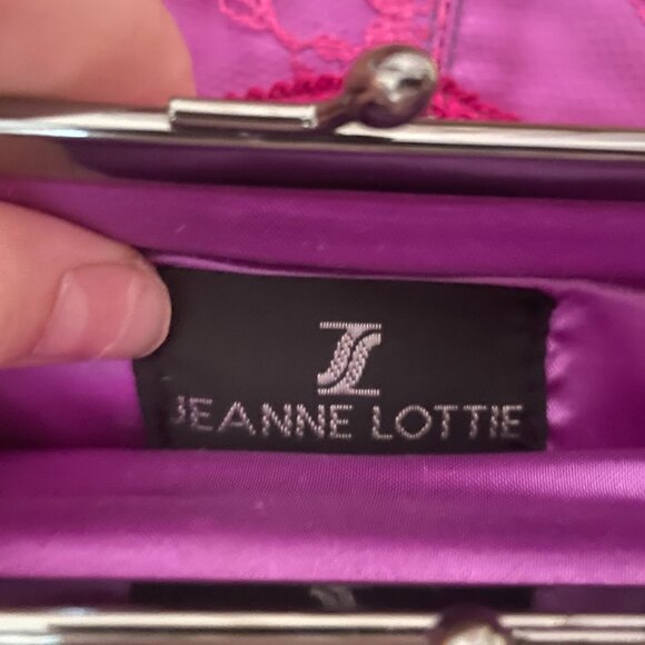 Jeanne Lottie - Picture 5 of 5